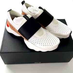 Sorel Kinetic Impact Strap - size 7 NIB